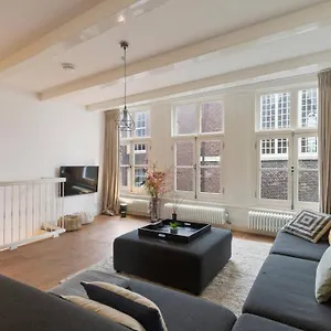 https://lovely-jordaan-home.amsterdamhotelsnl.com